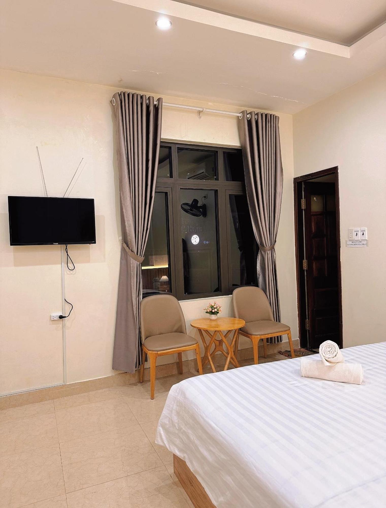 Elisa Hotel Pleiku Exterior foto
